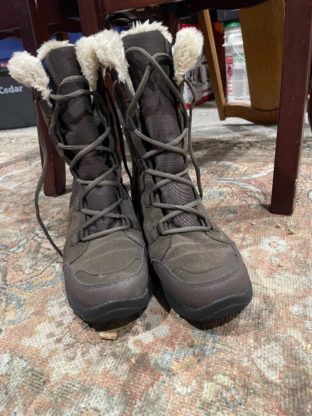 Size 10 Women’s Columbia Winter/Snow Boots